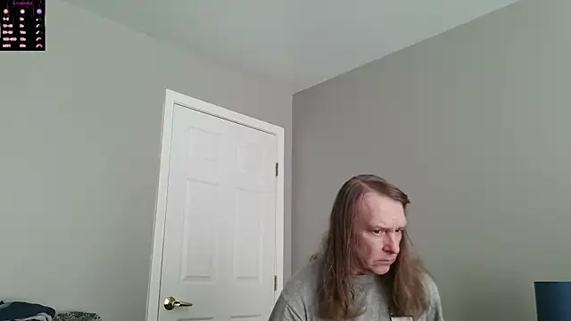 Snapshot of Magnus_Luv chatting on 06/03/26, 11:57 Magnus Luv online show from 06/03/26, 11:57