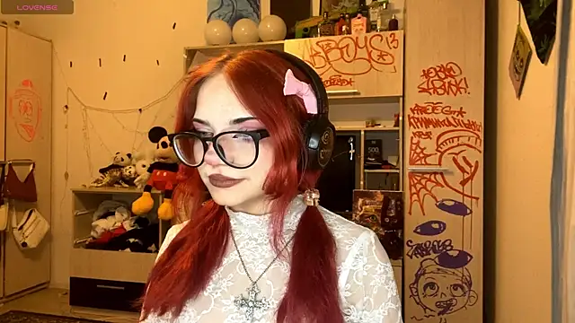 Snapshot of RedHeadCat chatting on 06/07/26, 11:52 RedHeadCat online show from 06/07/26, 11:52
