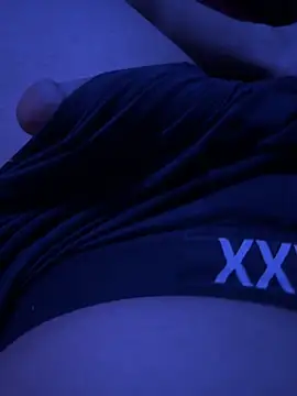 hotnyung1 online show from 06/04/26, 04:18