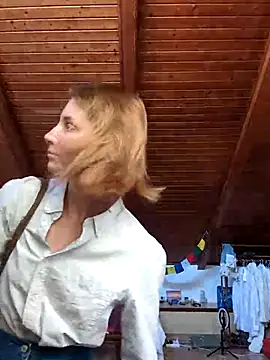 Julialexxxx online show from 06/15/26, 06:37