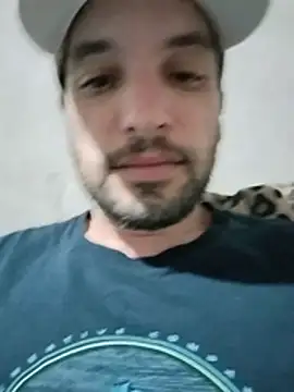 Snapshot of apertado23nv chatting on 07/17/26, 04:08 apertado23nv online show from 07/17/26, 04:08
