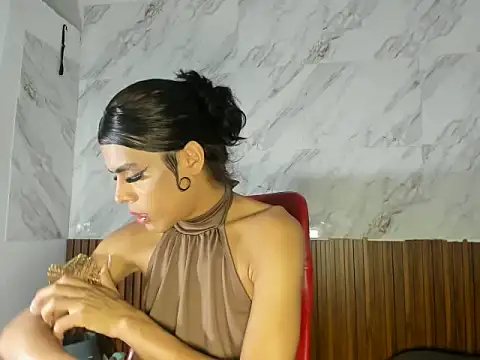 Snapshot of stefani_robles chatting on 06/07/26, 11:19 stefani robles online show from 06/07/26, 11:19
