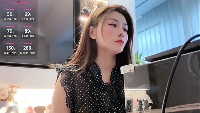 Snapshot of tingting-youu chatting on 06/09/26, 11:33 tingting-youu online show from 06/09/26, 11:33