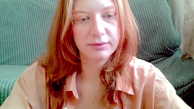 Snapshot of earn_my_lily chatting on 04/30/26, 06:09 earn my lily online show from 04/30/26, 06:09