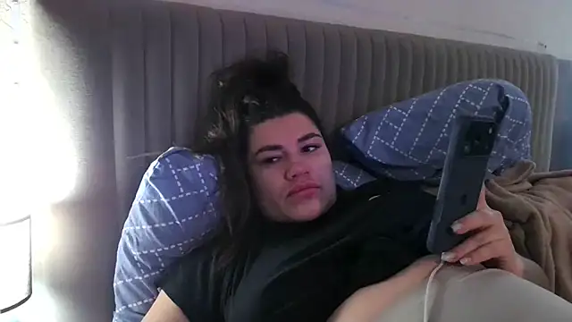miss preggie online show from 05/01/26, 05:06