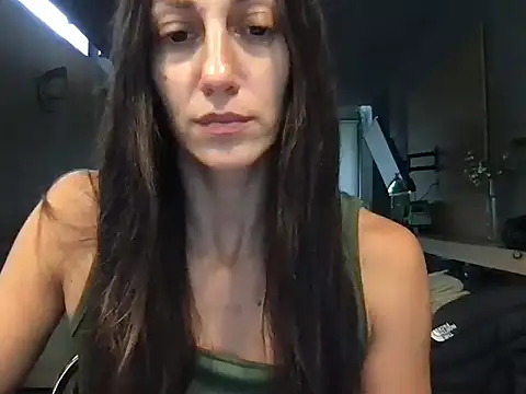Snapshot of canduxgirl chatting on 04/07/26, 03:56 canduxgirl online show from 04/07/26, 03:56