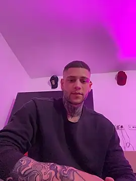 dream party 4U online show from 05/01/26, 04:28