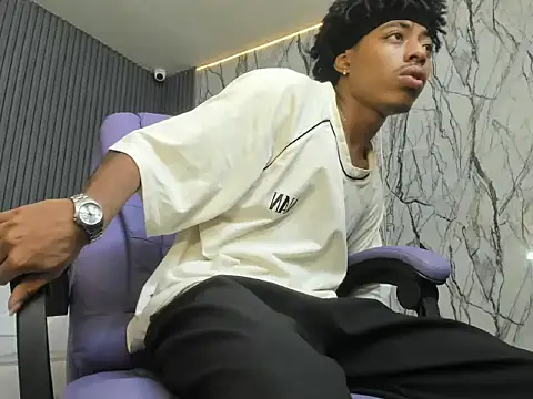 velvetcouple x online show from 06/08/26, 01:00