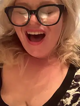 Love Lee xo online show from 07/04/26, 11:38