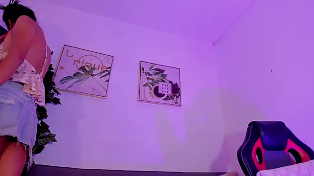 Maddie Ray online show from 06/01/26, 11:23