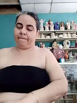 Snapshot of Golositadeamor chatting on 06/10/26, 05:56 Golositadeamor online show from 06/10/26, 05:56