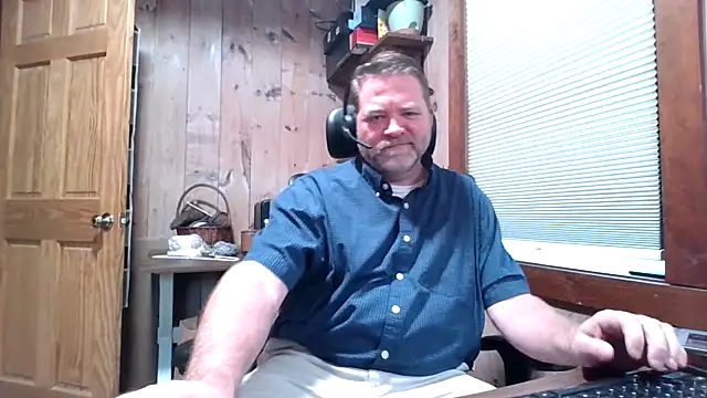 Snapshot of JJ_CONN78 chatting on 04/20/26, 02:42 JJ CONN78 online show from 04/20/26, 02:42