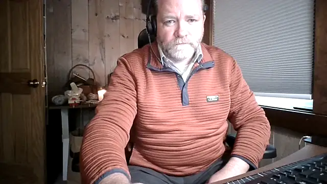 Snapshot of JJ_CONN78 chatting on 04/22/26, 12:28 JJ CONN78 online show from 04/22/26, 12:28