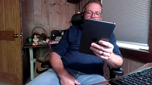 Snapshot of JJ_CONN78 chatting on 05/11/26, 04:04 JJ CONN78 online show from 05/11/26, 04:04