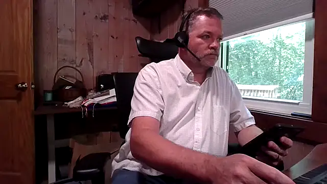 Snapshot of JJ_CONN78 chatting on 06/04/26, 06:14 JJ CONN78 online show from 06/04/26, 06:14