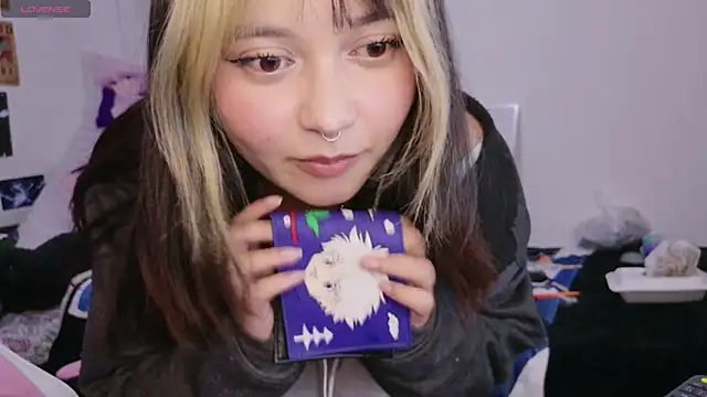 Snapshot of ZoeyDoll_ chatting on 05/16/26, 11:46 ZoeyDoll online show from 05/16/26, 11:46
