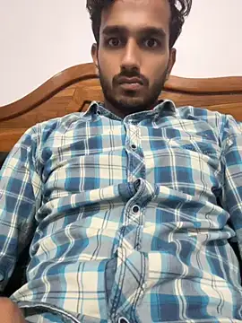 Snapshot of aadibuttplug chatting on 06/05/26, 10:43 aadibuttplug online show from 06/05/26, 10:43