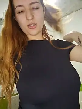LeonaFox online show from 05/17/26, 07:10