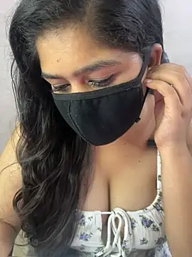 Snapshot of sarasofiaa_ chatting on 07/13/26, 06:44 sarasofiaa online show from 07/13/26, 06:44