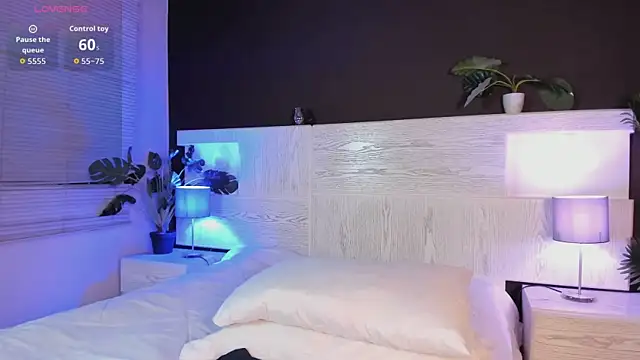 angelina hilton online show from 06/05/26, 11:49
