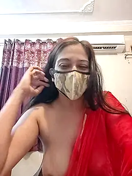 Aliyaa bhat online show from 05/19/26, 07:58