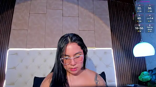 Amelia Rossetti online show from 06/27/26, 11:04