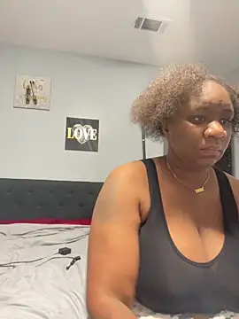 amberchill26 online show from 06/18/26, 02:43