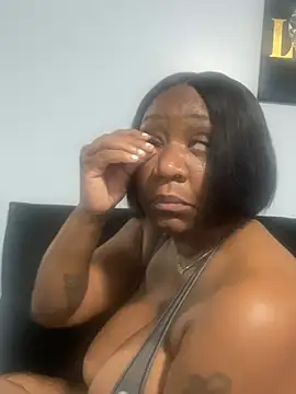 amberchill26 online show from 06/25/26, 02:21