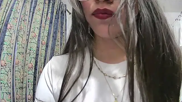 AriaRueda online show from 07/25/26, 10:18