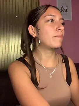 DulceLatinaxo online show from 06/04/26, 09:10