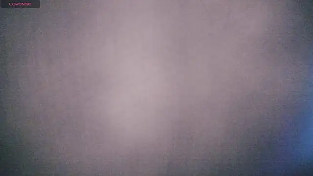 Snapshot of cherlyn_1 chatting on 05/26/26, 01:40 cherlyn 1 online show from 05/26/26, 01:40