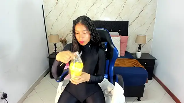 hasley cute online show from 06/10/26, 07:24