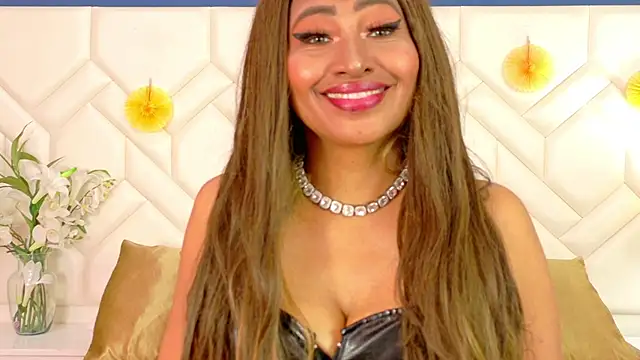 Kiara Parker  online show from 06/10/26, 08:19
