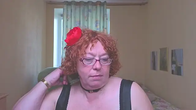 Snapshot of Fara_Flutte chatting on 05/06/26, 05:14 Fara Flutte online show from 05/06/26, 05:14