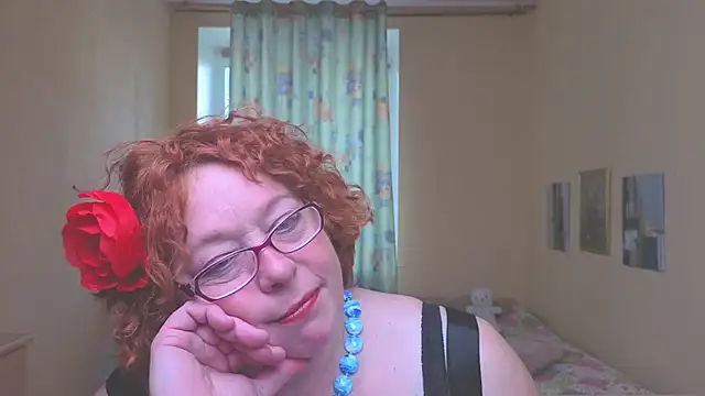 Snapshot of Fara_Flutte chatting on 05/07/26, 05:13 Fara Flutte online show from 05/07/26, 05:13