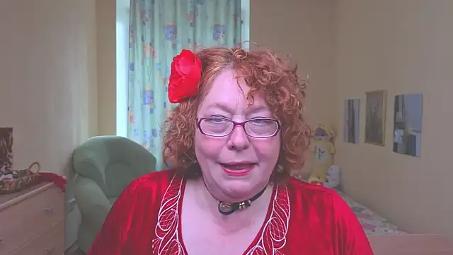 Snapshot of Fara_Flutte chatting on 05/11/26, 07:58 Fara Flutte online show from 05/11/26, 07:58