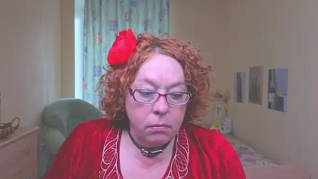 Snapshot of Fara_Flutte chatting on 05/12/26, 05:04 Fara Flutte online show from 05/12/26, 05:04