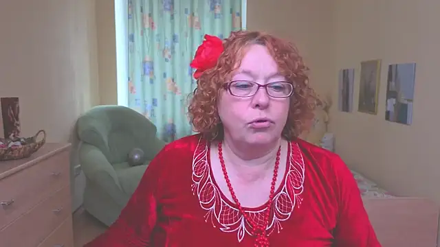 Snapshot of Fara_Flutte chatting on 05/13/26, 05:16 Fara Flutte online show from 05/13/26, 05:16