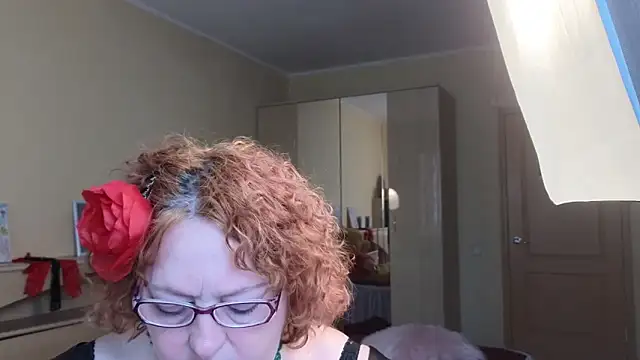 Snapshot of Fara_Flutte chatting on 05/14/26, 05:14 Fara Flutte online show from 05/14/26, 05:14