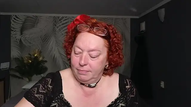 Snapshot of Fara_Flutte chatting on 05/21/26, 05:25 Fara Flutte online show from 05/21/26, 05:25