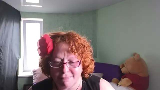 Snapshot of Fara_Flutte chatting on 06/10/26, 01:10 Fara Flutte online show from 06/10/26, 01:10