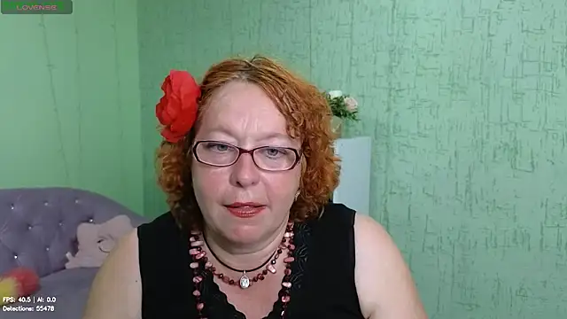 Snapshot of Fara_Flutte chatting on 06/22/26, 10:23 Fara Flutte online show from 06/22/26, 10:23