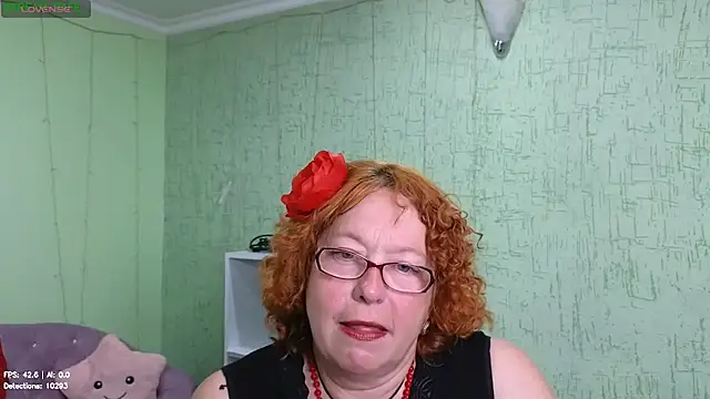 Snapshot of Fara_Flutte chatting on 06/24/26, 10:25 Fara Flutte online show from 06/24/26, 10:25