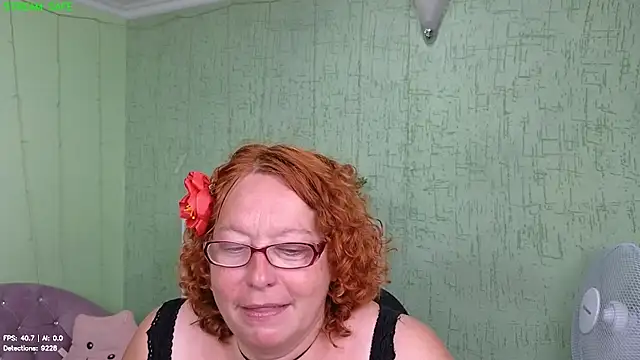 Snapshot of Fara_Flutte chatting on 07/27/26, 10:00 Fara Flutte online show from 07/27/26, 10:00