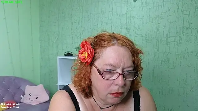 Snapshot of Fara_Flutte chatting on 07/29/26, 10:13 Fara Flutte online show from 07/29/26, 10:13