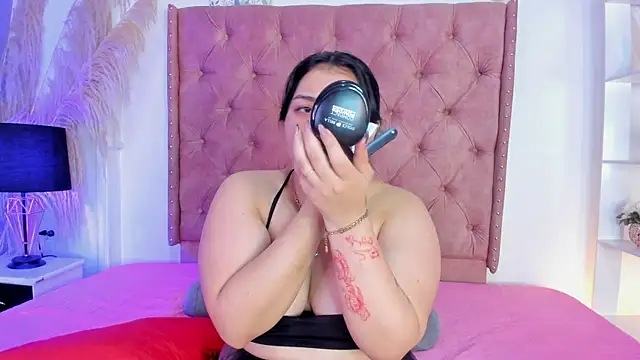 ROSELEI  online show from 06/13/26, 08:34
