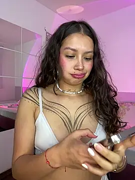 Dreanaa online show from 05/14/26, 08:26