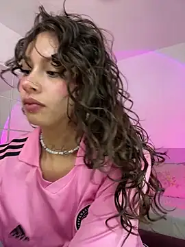 Dreanaa online show from 05/15/26, 07:54