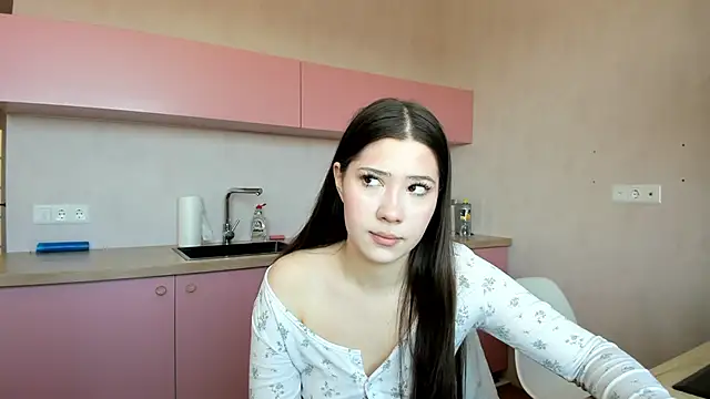 Snapshot of bina_mima chatting on 04/07/26, 09:10 bina mima online show from 04/07/26, 09:10