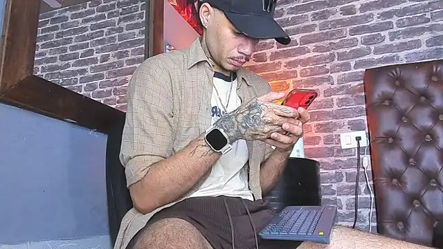 Daniel huge22 online show from 06/18/26, 02:43
